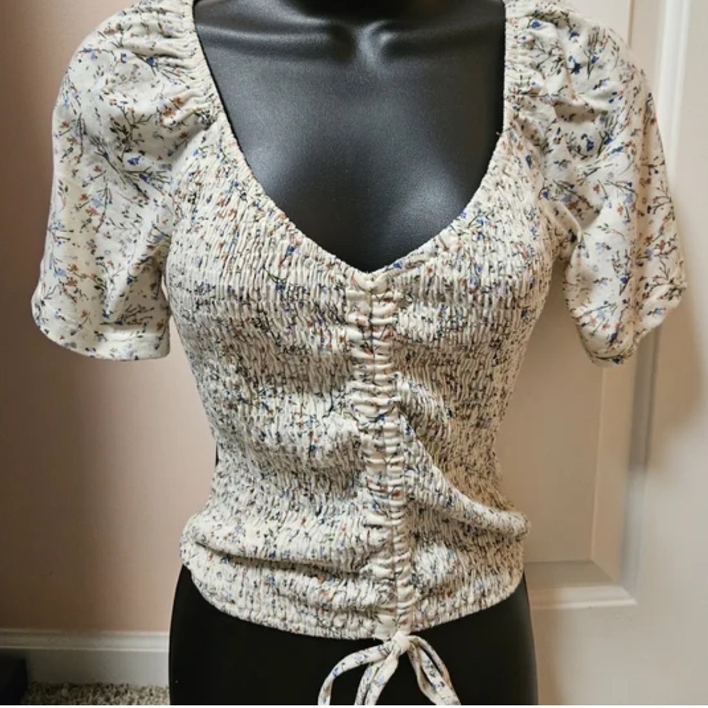 Floral Ruched Cream Top